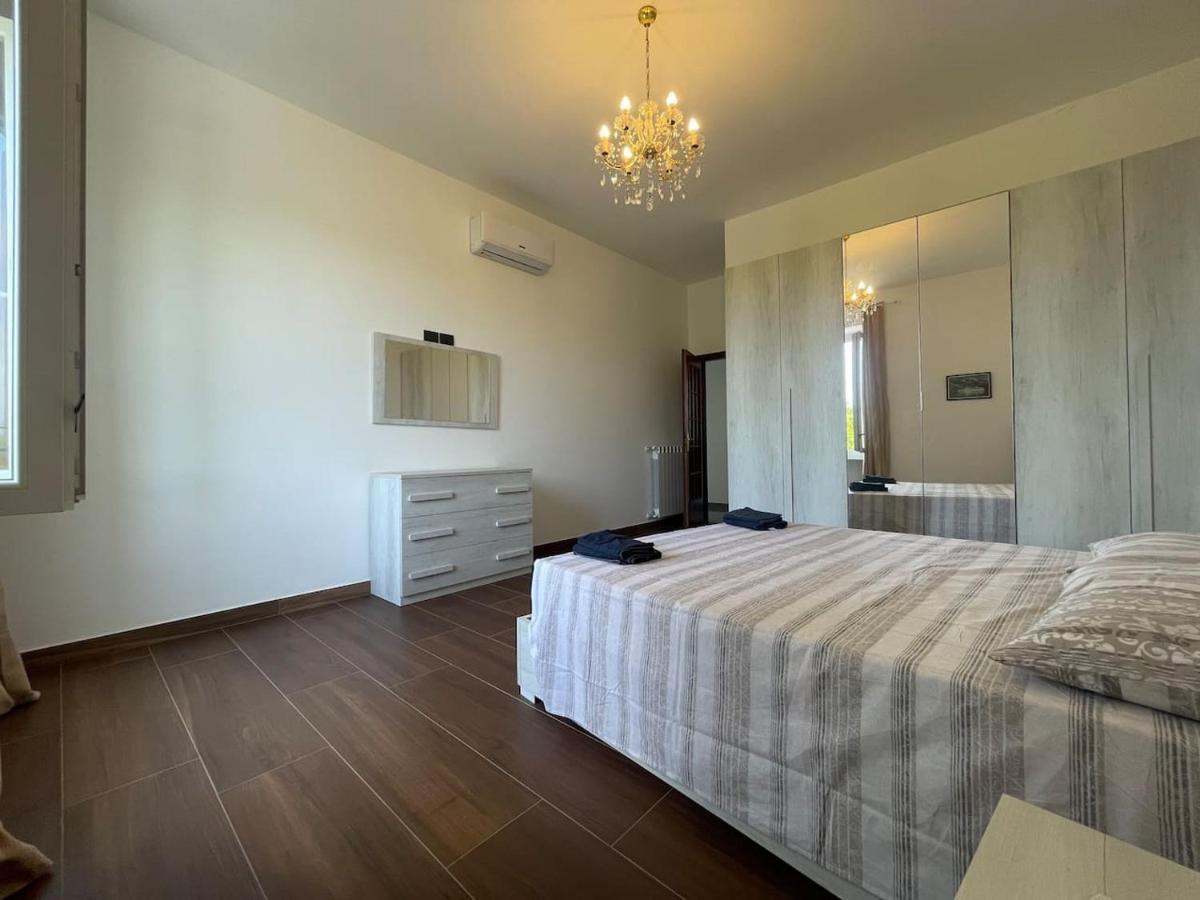 Autumn Apartment วาโด ลีกูเร ภายนอก รูปภาพ